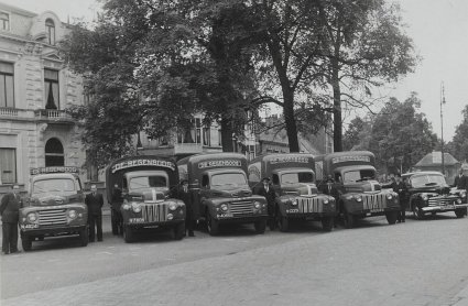 N-13351 Ford G8T, 1950 (collectie Regionaal Archief Tilburg)