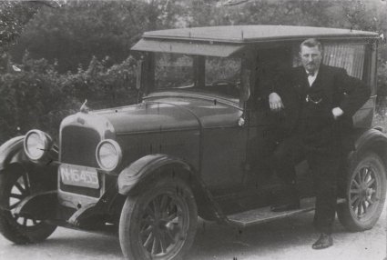 Pontiac van bakker Herman Zegers.