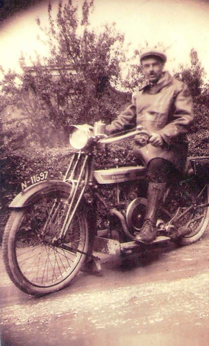 Douglas (Collectie Heemkundige Kring Fijnaart en Heijningen)