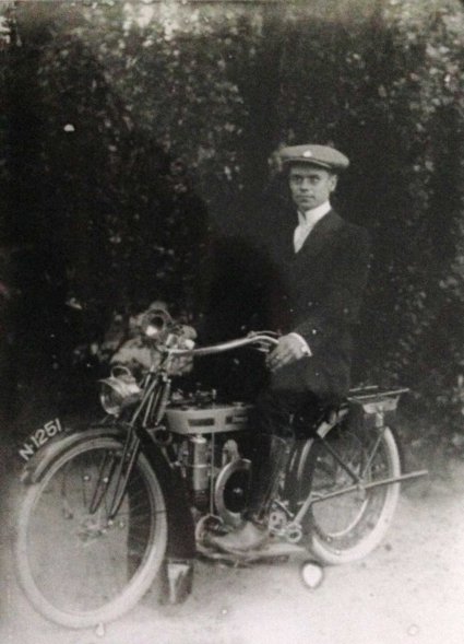 Douglas, 1916 (collectie St. Zeelst Schrijft Geschiedenis)