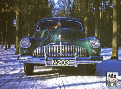 N-203 Buick in het Tilburgsche Wandelbos, 1946 (collectie ETAG)