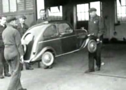 Screenshot Polygoon's Hollands Nieuws (collectie Beeld en Geluid)