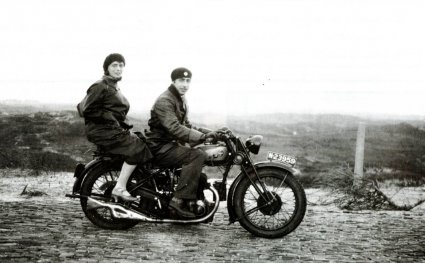 Triumph 500 cc CN of een 548 cc CSD