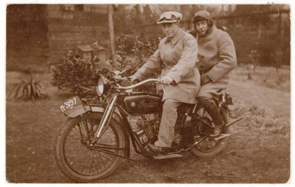 Indian, c. 1925-1935 (collectie Regionaal Archief Tilburg)