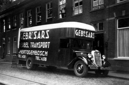 Ford (collectie P. Sars. Bron: Oudetrucksenmeer.nl)