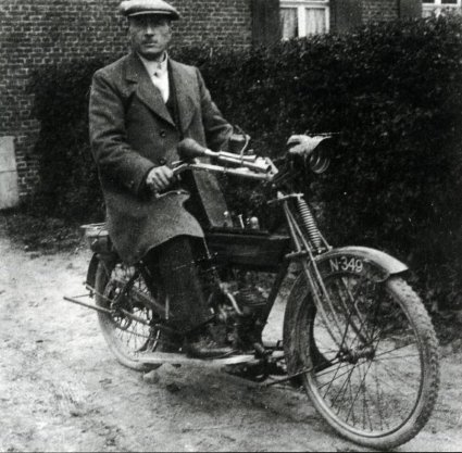 Motosacoche (bron: VMC)