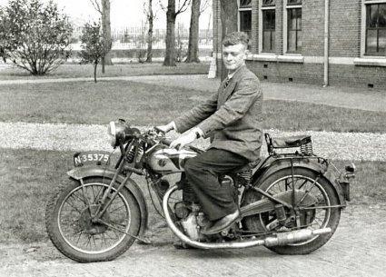 FN M-11 Sport 350 cc kopklepper, model 1937 (Bron: VMC)