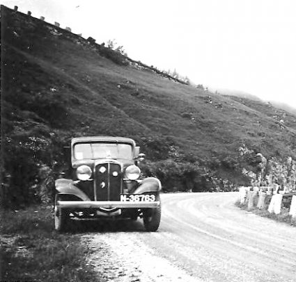 Met de Chevrolet in Zuid-Duitsland, 1935 (collectie R. Koch)