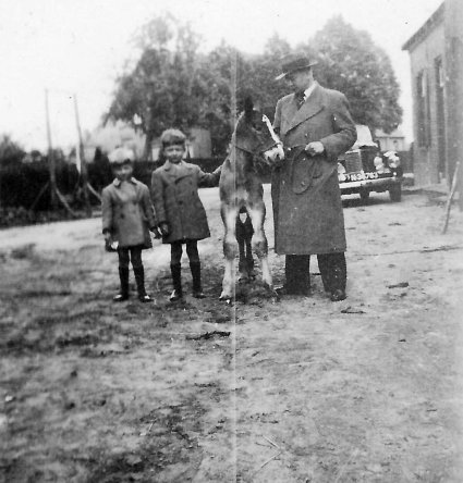 De Opel in Geldrop, 1940 (collectie R. Koch)