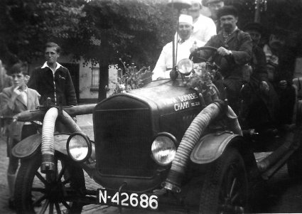 Brandweerwagen (collectie L.M. Donkers)