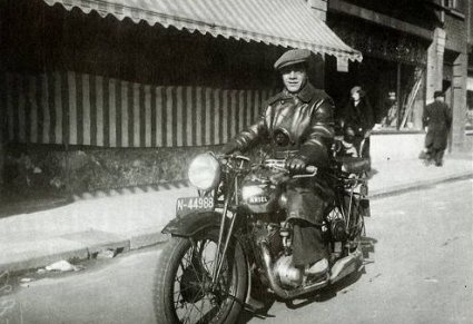 500 cc Ariel Sloper SG31, c. 1935.