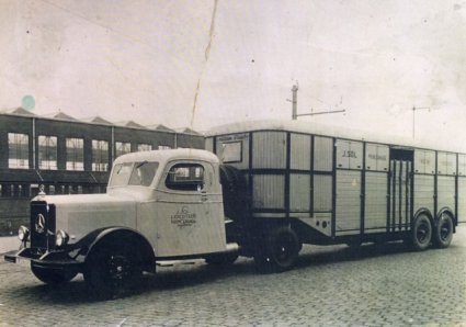 Mercedes truck met oplegger (collectie M. Hack-Sol)
