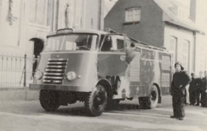N-47273 DAF 7-streper (Gemeentearchief Gemert-Bakel)