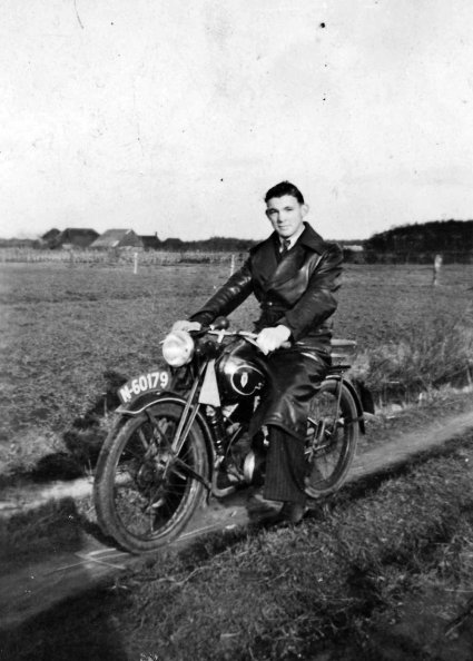 DKW 98 cc RT De Luxe (Collectie J. Bongers)