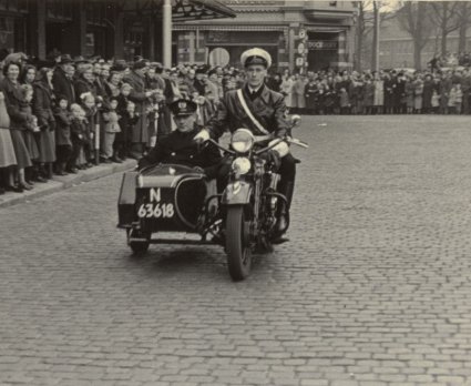 Harley-Davidson met zijspan, 1952 (coll. Stadsarchief Breda)