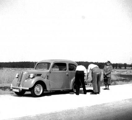 Ford Anglia (Foto: V. Delleman-de Kort. Bron: collectie BHIC)