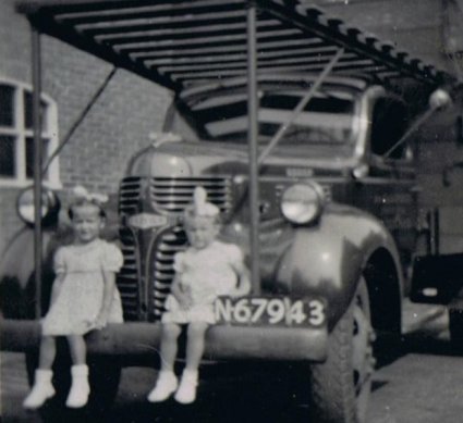 Dodge veewagen (bron: coll. J. Raaijmakers)
