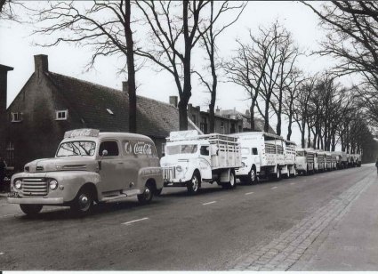 Ford F1 Panel Van (collectie Piet Janssens. Bron: www.oudedaf.nl)