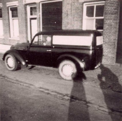 Renault, 1953 (Collectie R. v.d. Hooff)