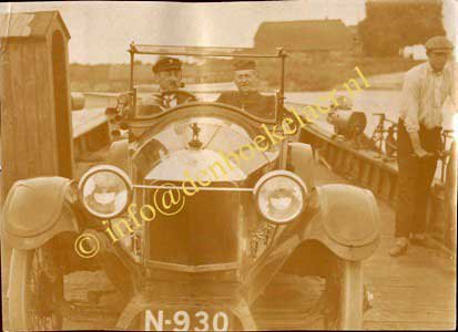 Scripps-Booth, 1916, met J. van Boekel en F. Lathouwers (collectie B. van Boekel)