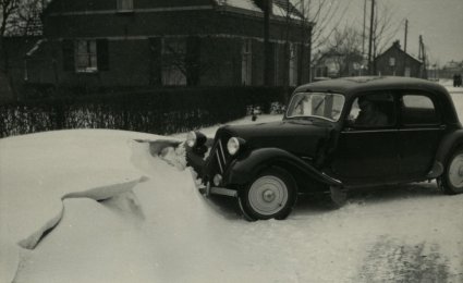 Citroën Traction Avant, 1955 (coll. BHIC)