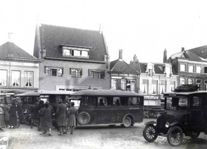 Ford, 1927 (foto: Foto: Fotopersbureau Het Zuiden. Bron: collectie RHCe)