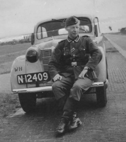 Opel (Bron: particuliere collectie)