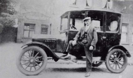 N-12543 Ford (coll. Regionaal Archief Tilburg)