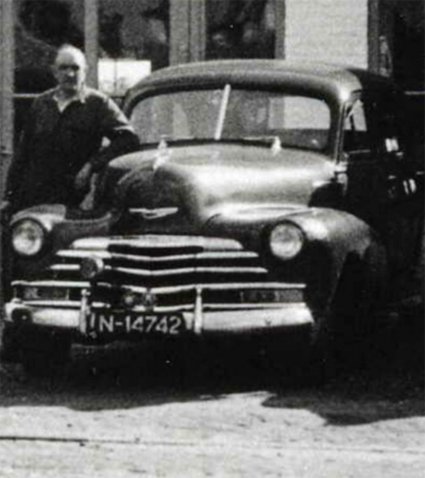 [aanvulling: Chevrolet ; zie reactie hieronder. Redactie]Detail van foto 1