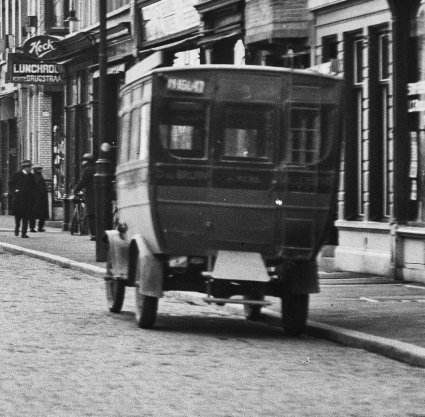 N-16047 Ford (foto: Fotopersbureau Het Zuiden. Bron: collectie Stadsarchief Breda)
