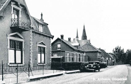 N-23765 Bron: collectie HKK St. Tunnis in Oelbroeck