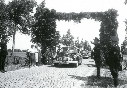 N-2768 Buick (Fotopersbureau het Zuiden; coll. RHCe)