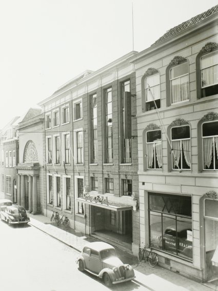Pontiac (foto: Fotopersbureau Het Zuiden; coll. Erfgoed 's-Hertogenbosch)