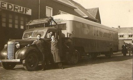 Chevrolet (bron: collectie N. Dankers)
