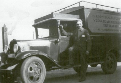 D. Korsman bij de Chevrolet (bron: Werkendam en haar inwoners)