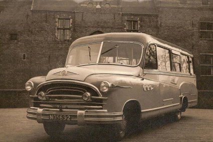 Opel, 1952 met Van Oers carrosserie
