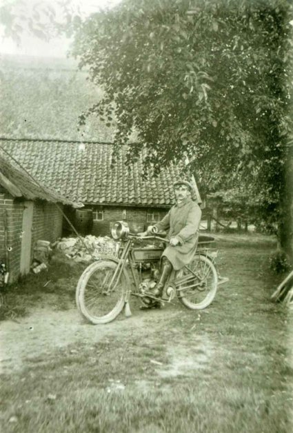 Harley-Davidson 1915 (collectie R. van Bijnen)
