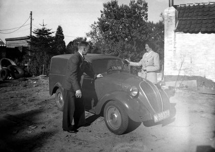 Fiat 500 Topolino (Foto: Fotopersbureau Het Zuiden. Bron: SALHA)