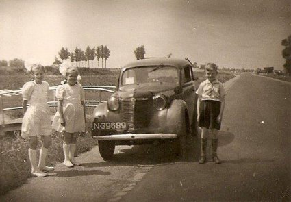N-39689 Opel Olympia (part. collectie)