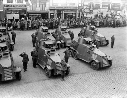 Landsverk (foto: Fotopersbureau Het Zuiden. Bron: Erfgoed 's-Hertogenbosch)