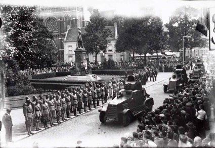 Landsverk (foto: Fotopersbureau Het Zuiden; coll. RA Tilburg)
