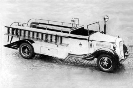 Ford V8 (brandweervoertuigenonline)