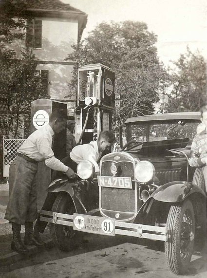 N-4705 Ford tijdens de 10.000 km. rit, 1931 (collectie I. Ramselaar-van der Meulen)