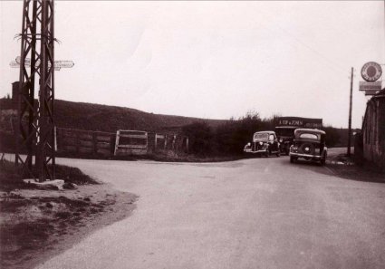 Ford Eifel en Chevrolet (collectie Stichting Kluften en Waarden)