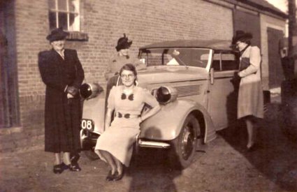 Opel (bron: Oelbroecks Heem, november 2017)