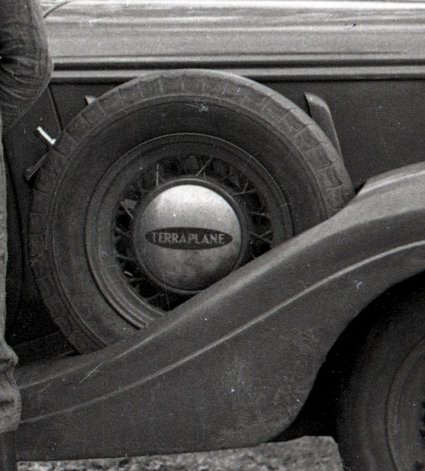 Essex Terraplane Sedan (Foto Smeets, Fotostudio Jean Smeets, Grave. Bron: collectie BHIC) 
