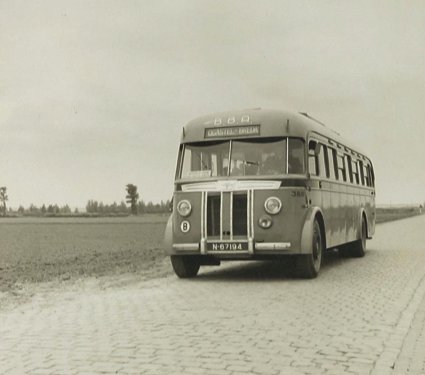 N-67194 Guy met nieuwe carrossierie (coll. Stadsarchief Breda)
