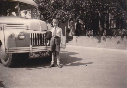 Ford autobus (collectie: P. Fasol)