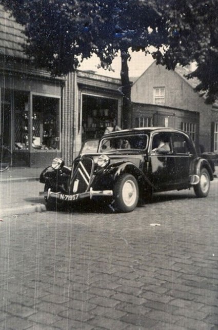N-71957 Citroën (bron: Deurnewiki)