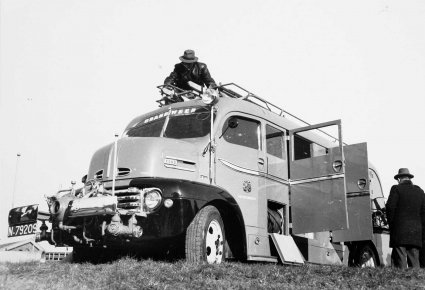 Ford, 1950 (Foto: Fotopersbureau Het Zuiden; collectie Erfgoed 's-Hertogenbosch)
